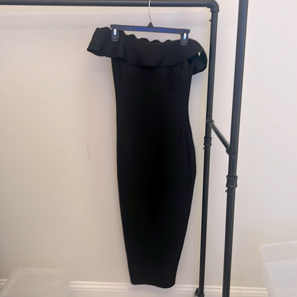Fluted Mid-Calf Off Shoulder Party Bandage Dress with Back Split Never Used